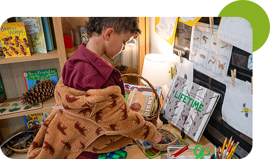 01_slider-kids-forest-school-activities_5_WFS_desktop