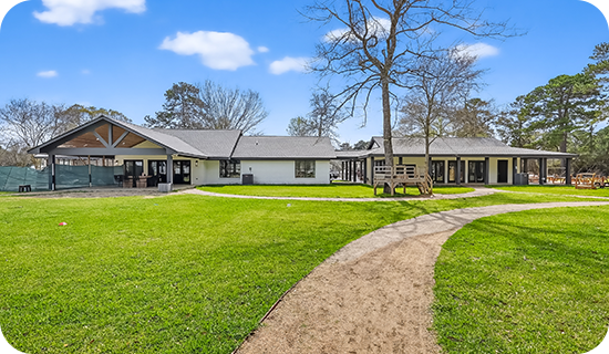 3-slider-campus-woodlands-forest-school_who-we-are